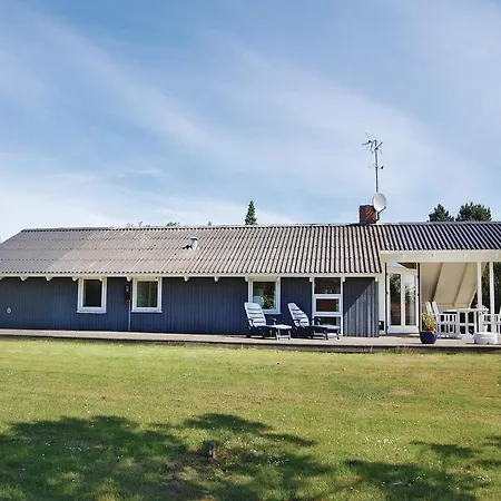 Holiday Magevej Iv *